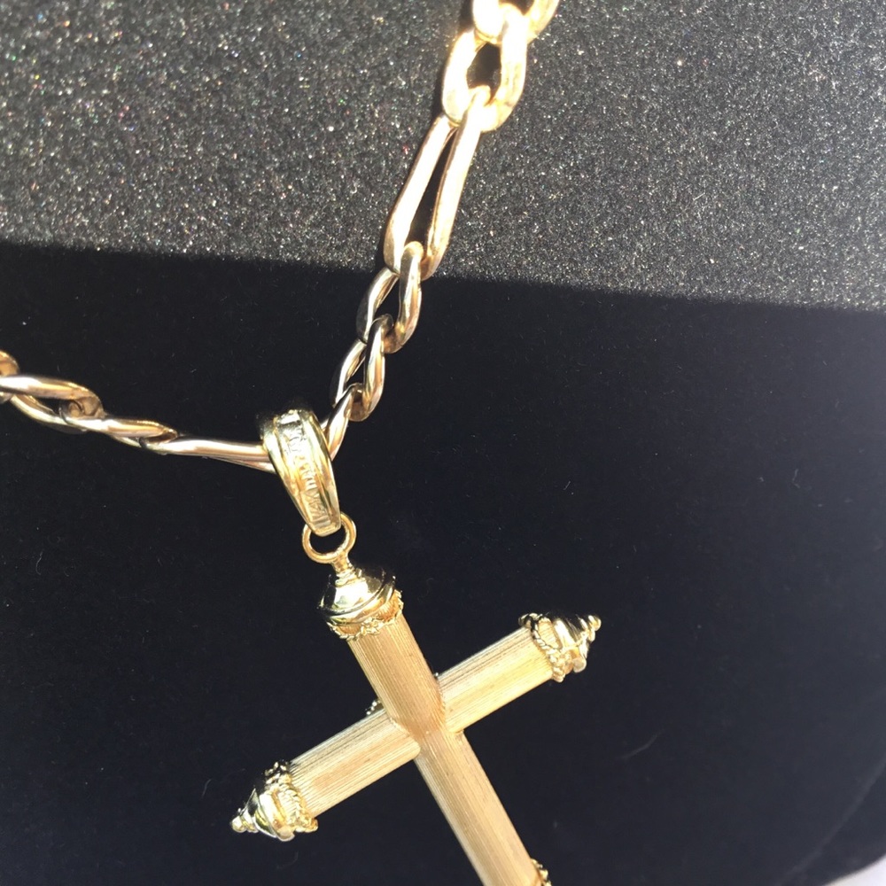 **TRADE @Loradeen** Figaro Chain With Pendant - Picture 5 of 7